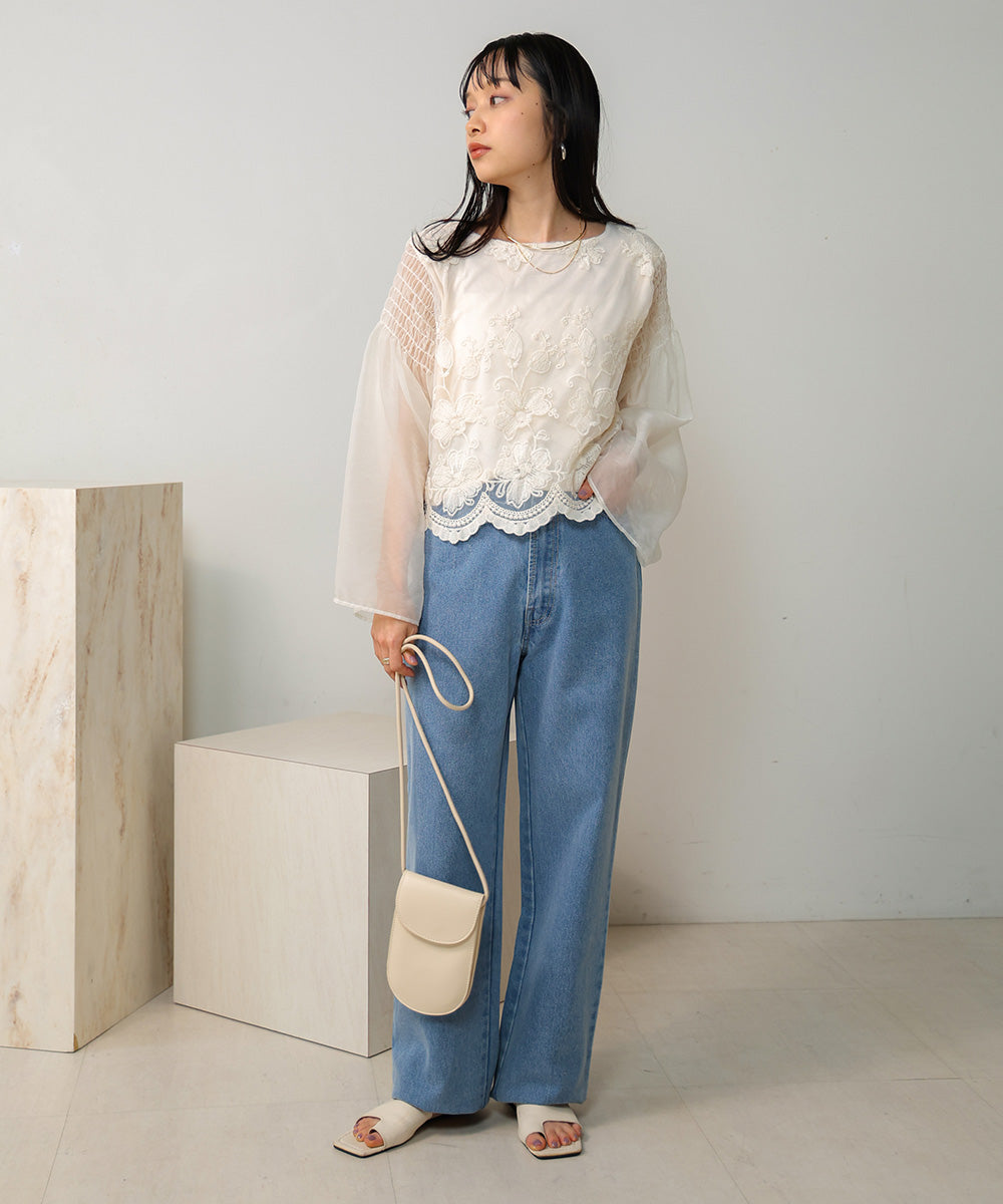 LACE SCALLOPED BLOUSE