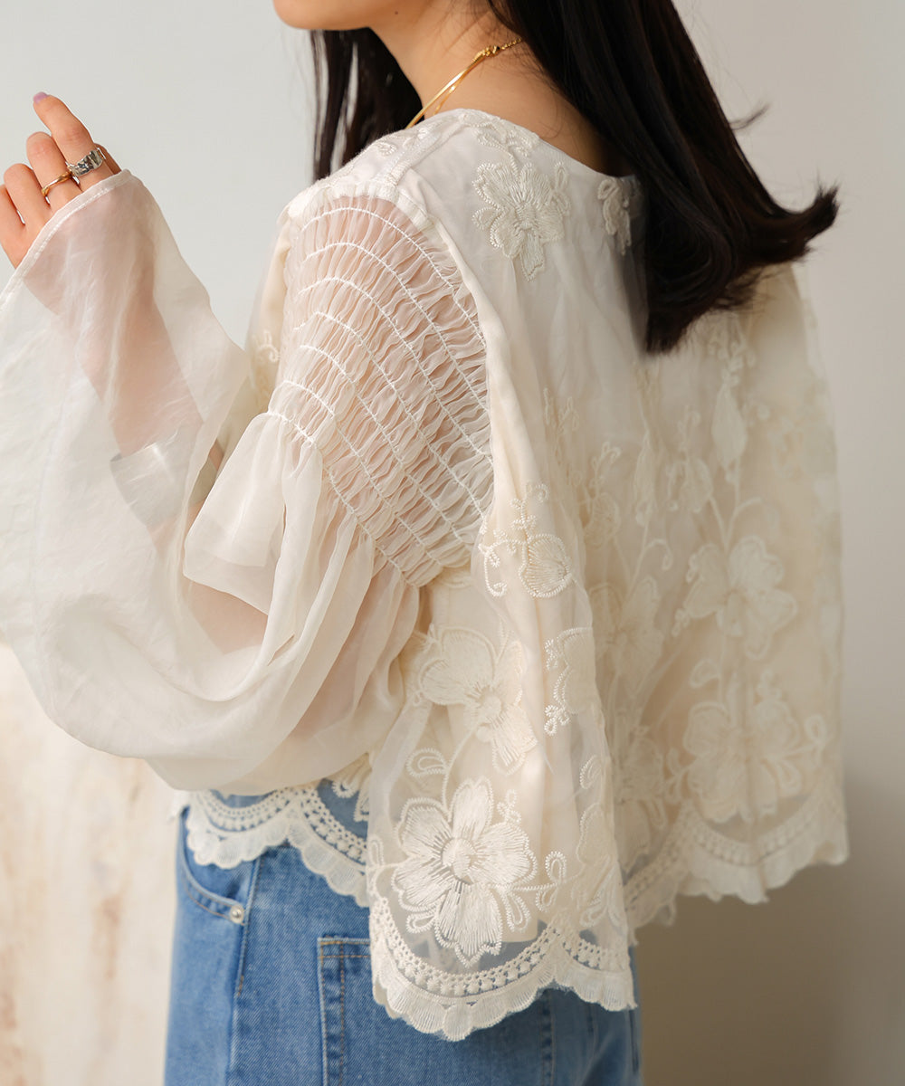 LACE SCALLOPED BLOUSE