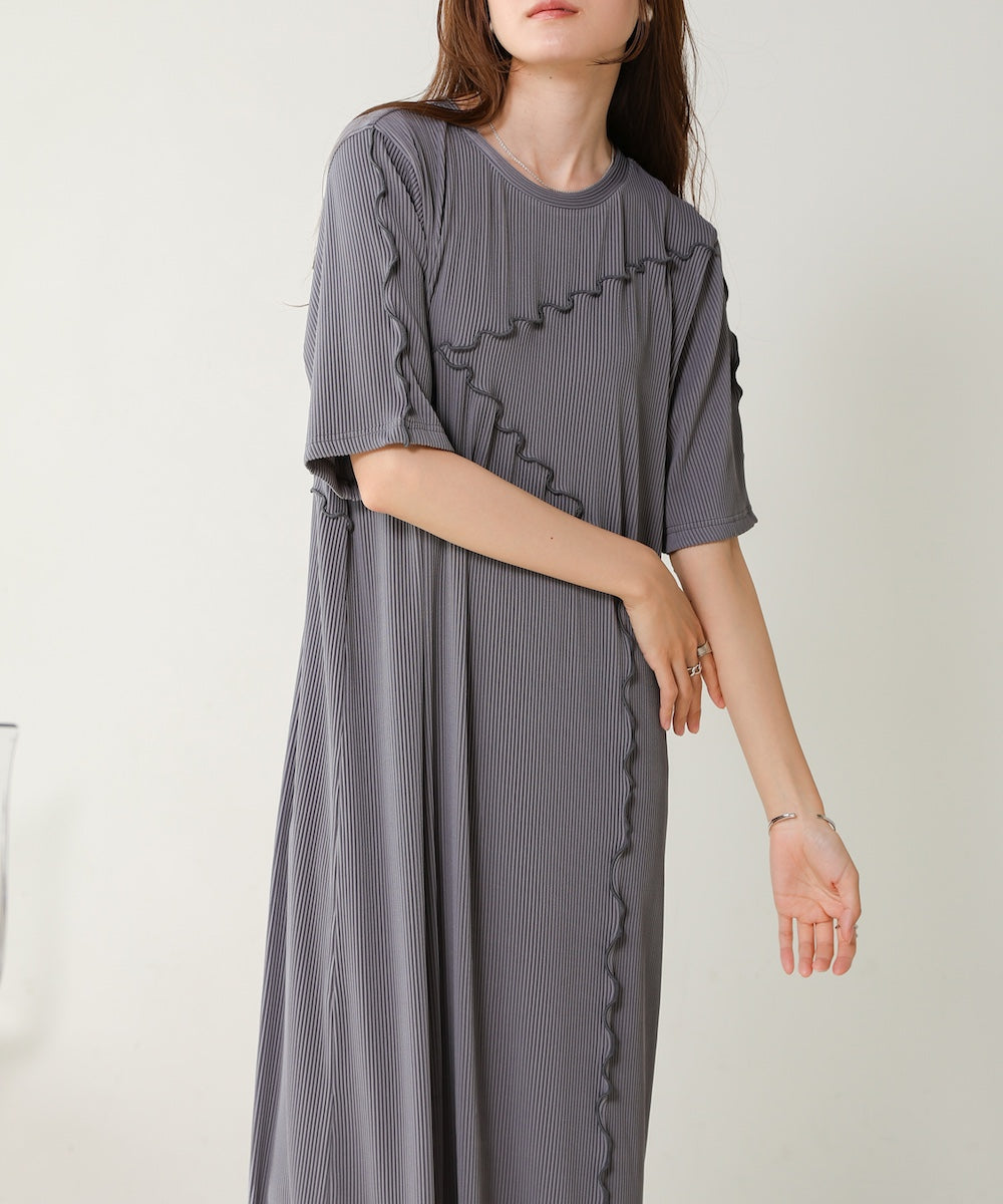 mellow switching striped pleated onepiece