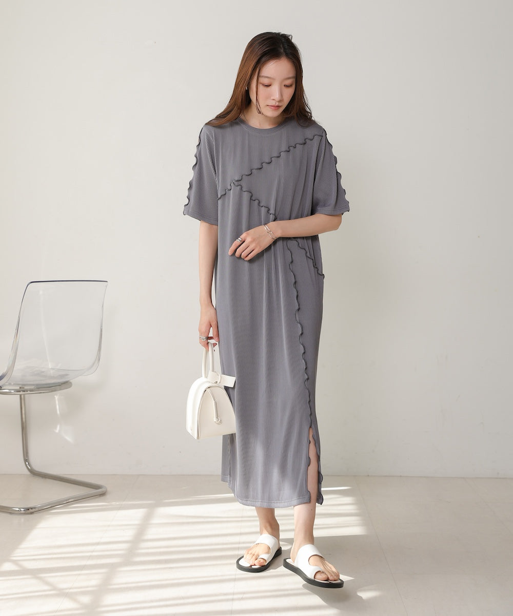 mellow switching striped pleated onepiece