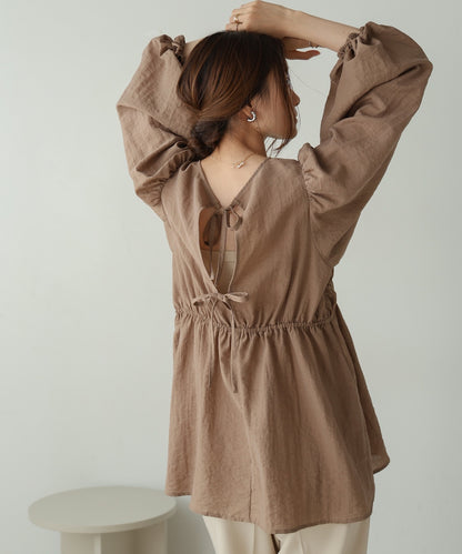 back ribbon shirred blouse