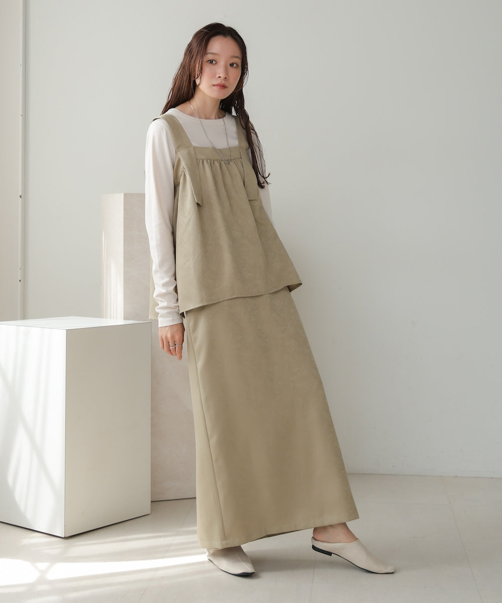 matte satin narrow skirt