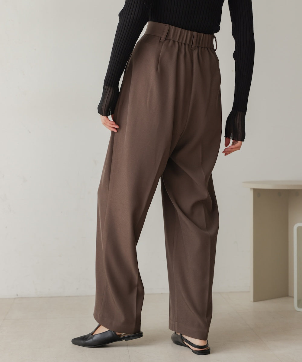 wrap style tuck slacks