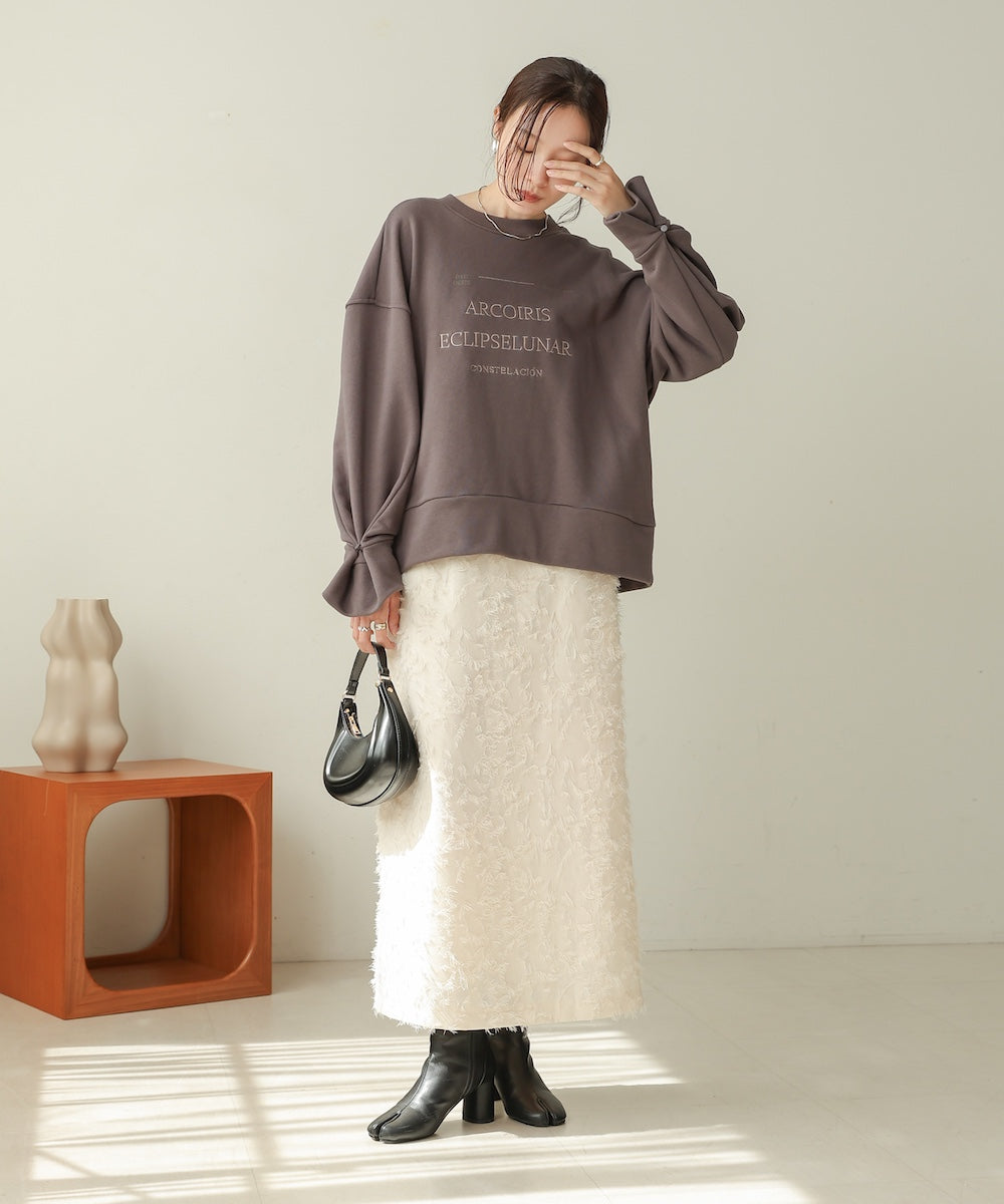 logo embroidery volume sweat tops