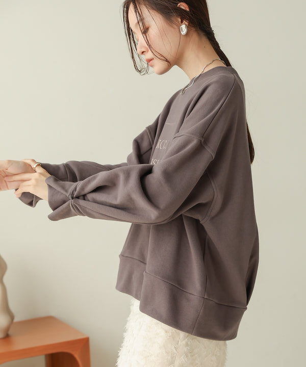 logo embroidery volume sweat tops