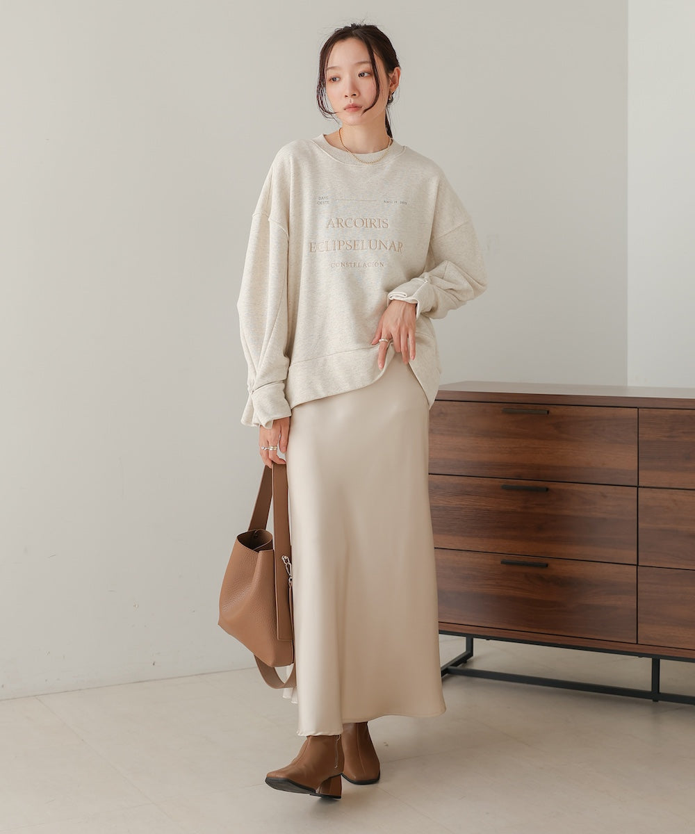 logo embroidery volume sweat tops