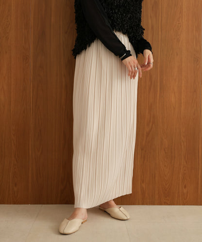 random pleated skirt