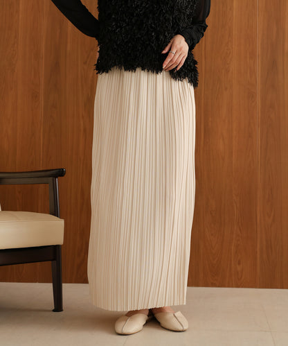 random pleated skirt