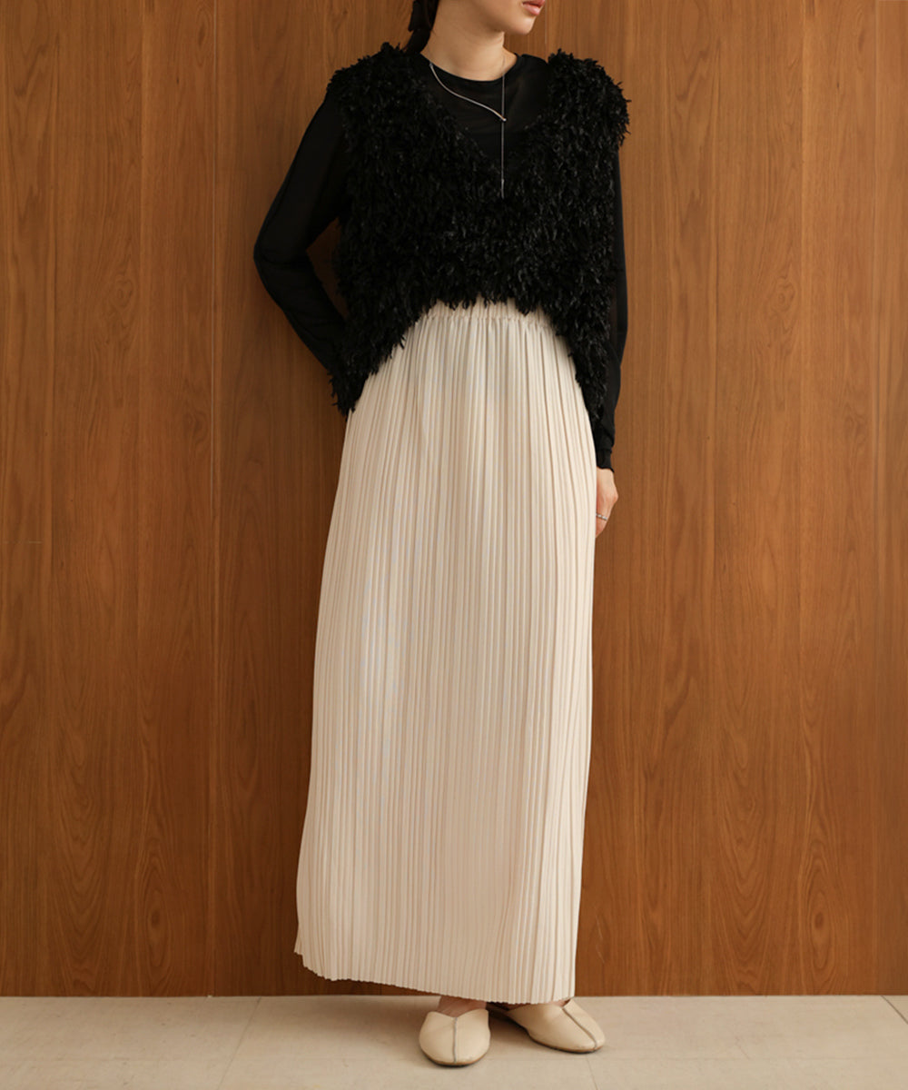 random pleated skirt