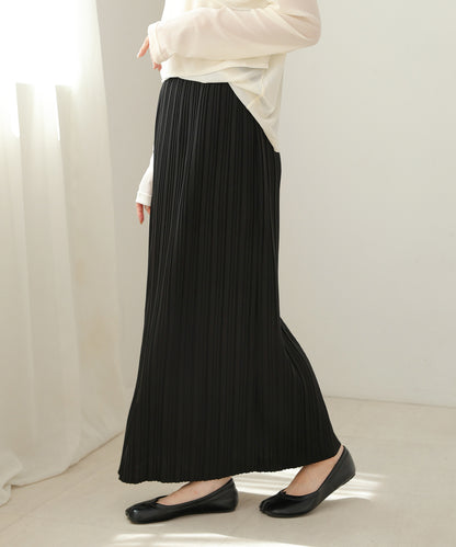 random pleated skirt