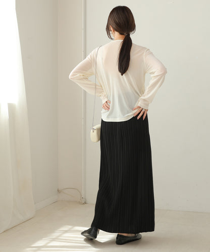 random pleated skirt