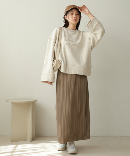 random pleated skirt