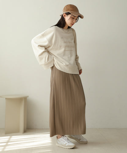 random pleated skirt