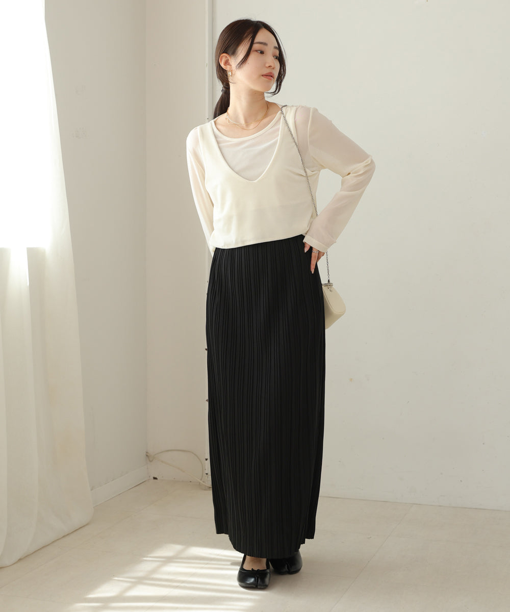 random pleated skirt