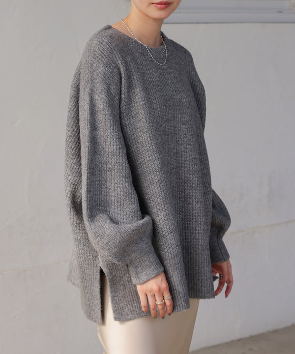 airy yarn back open knit