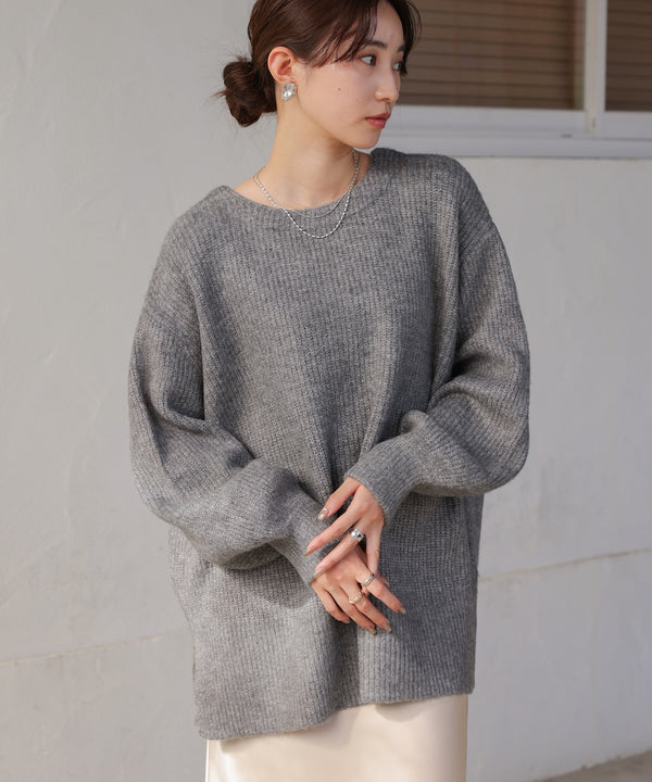 airy yarn back open knit