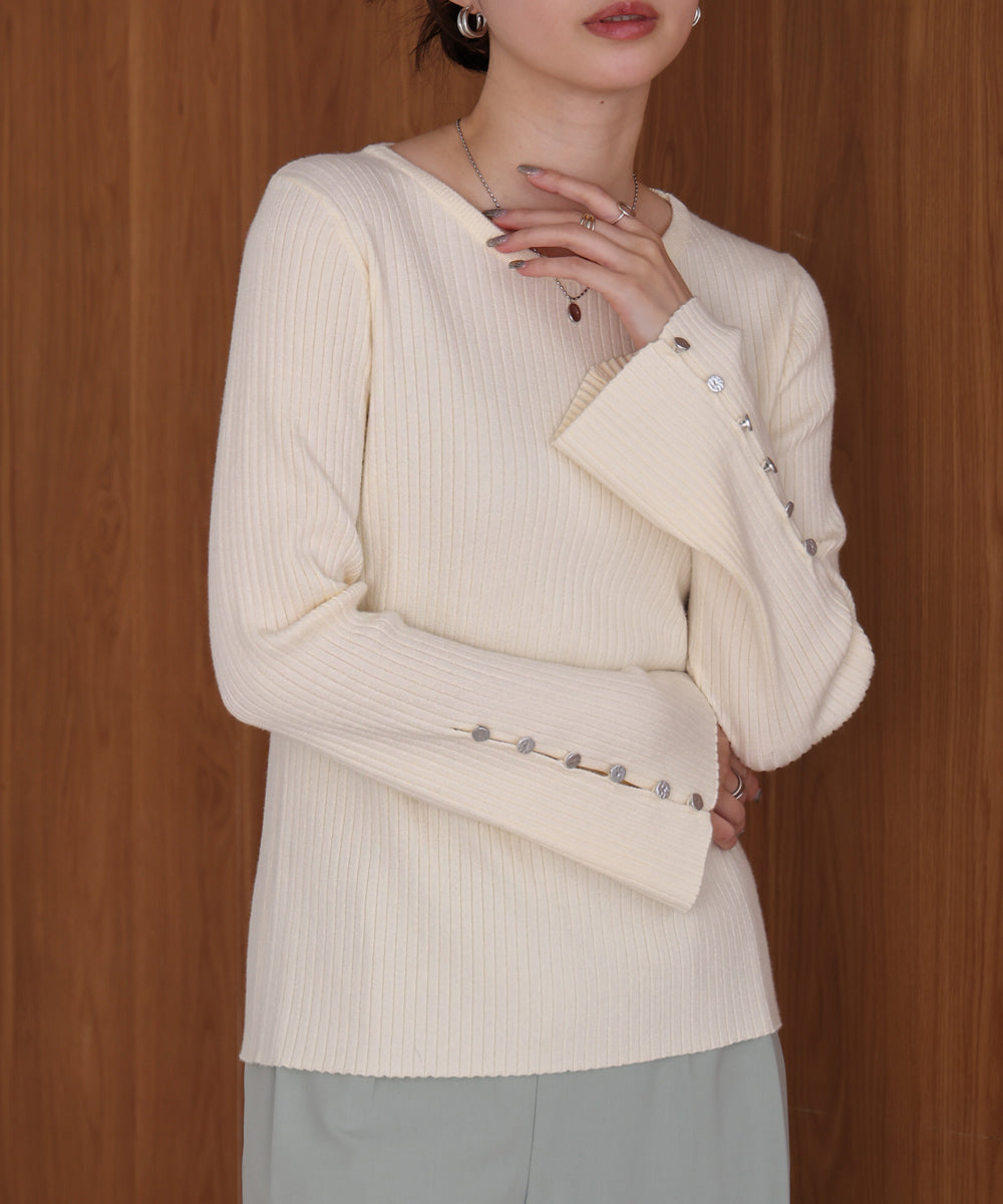 flared sleeve ribbed knit with buttoned sleeves