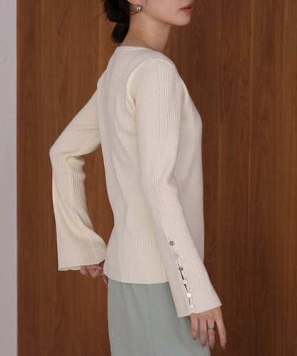 flared sleeve ribbed knit with buttoned sleeves