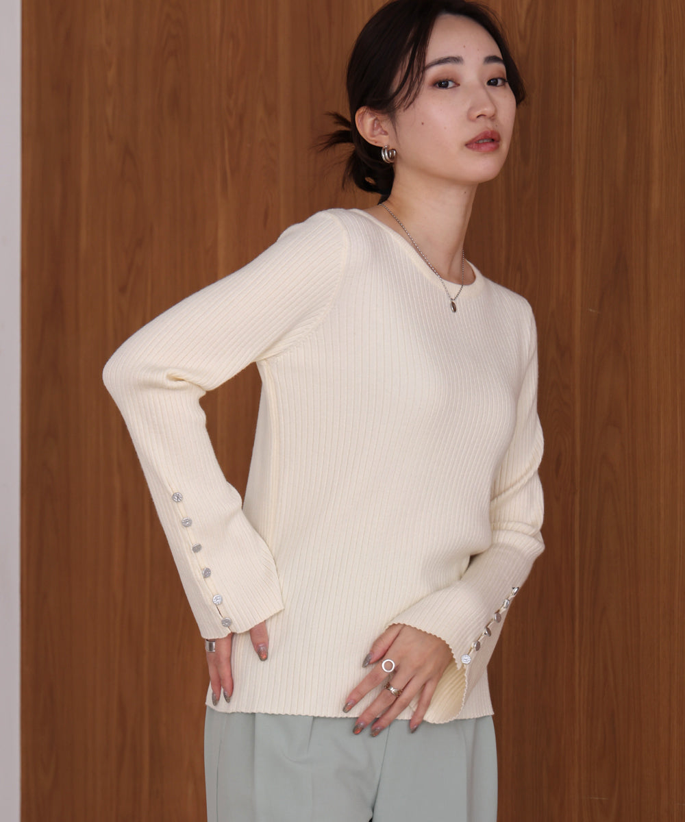 flared sleeve ribbed knit with buttoned sleeves