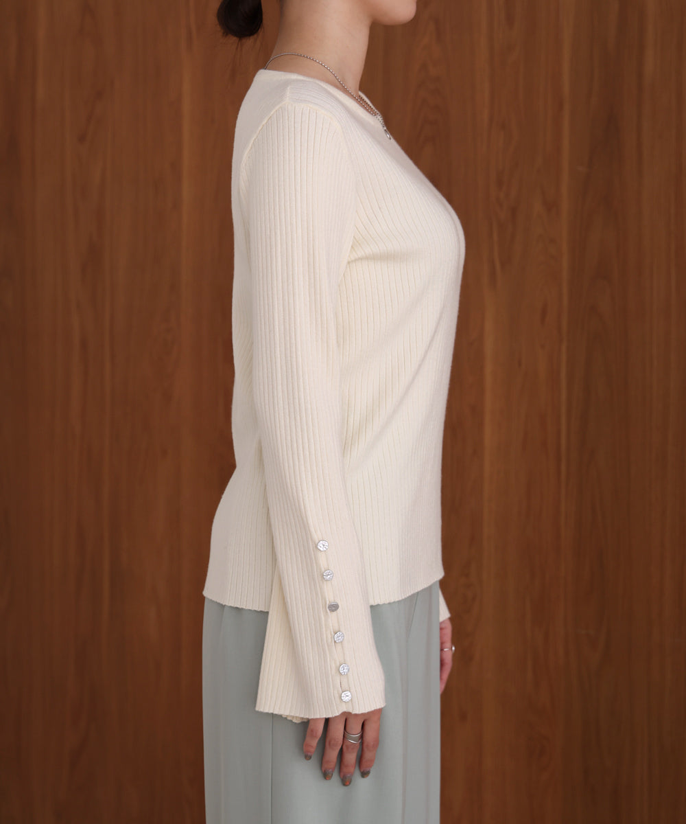 flared sleeve ribbed knit with buttoned sleeves