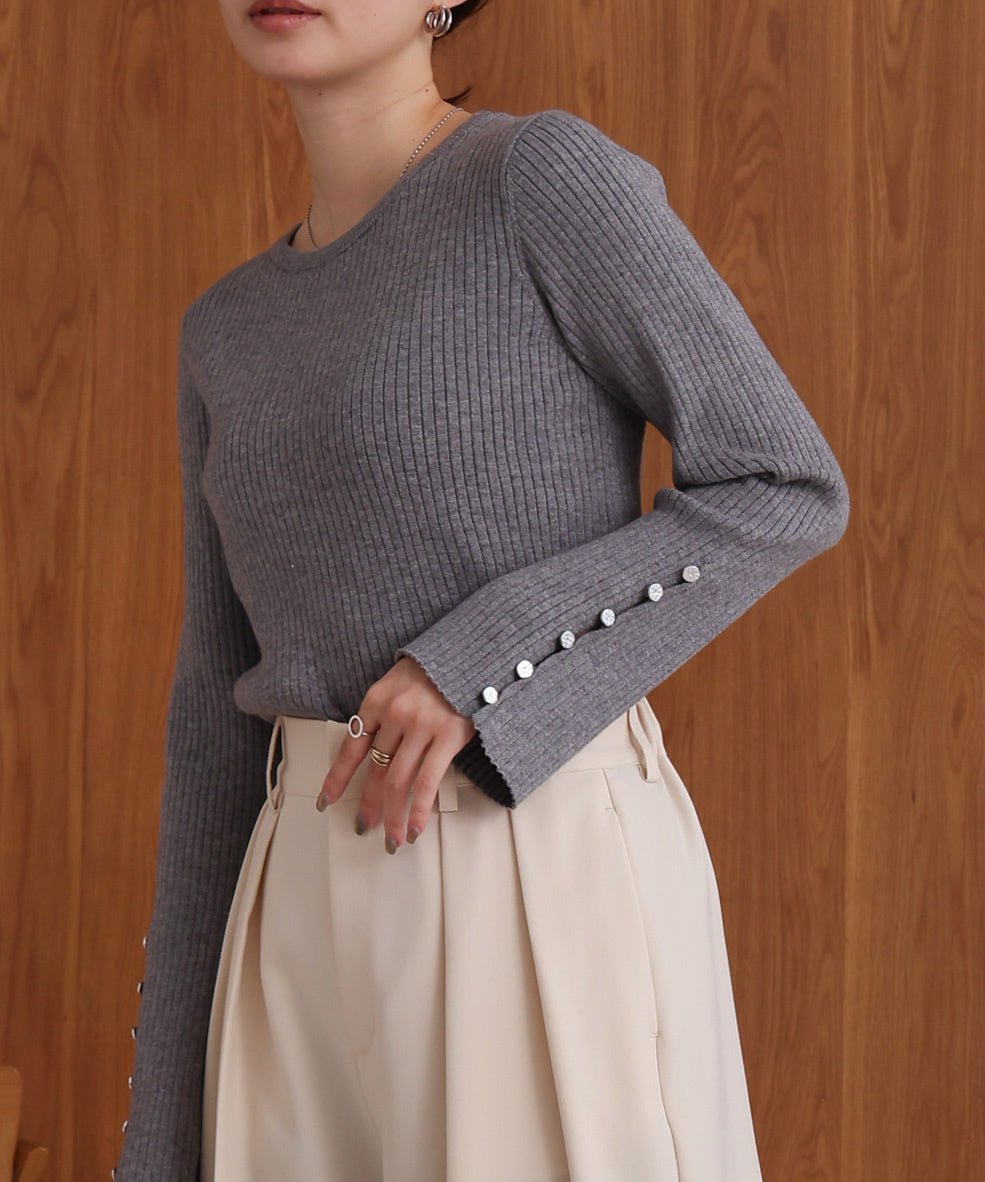 flared sleeve ribbed knit with buttoned sleeves