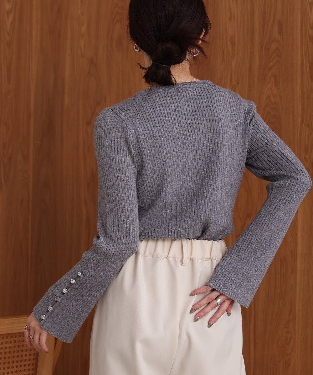 flared sleeve ribbed knit with buttoned sleeves