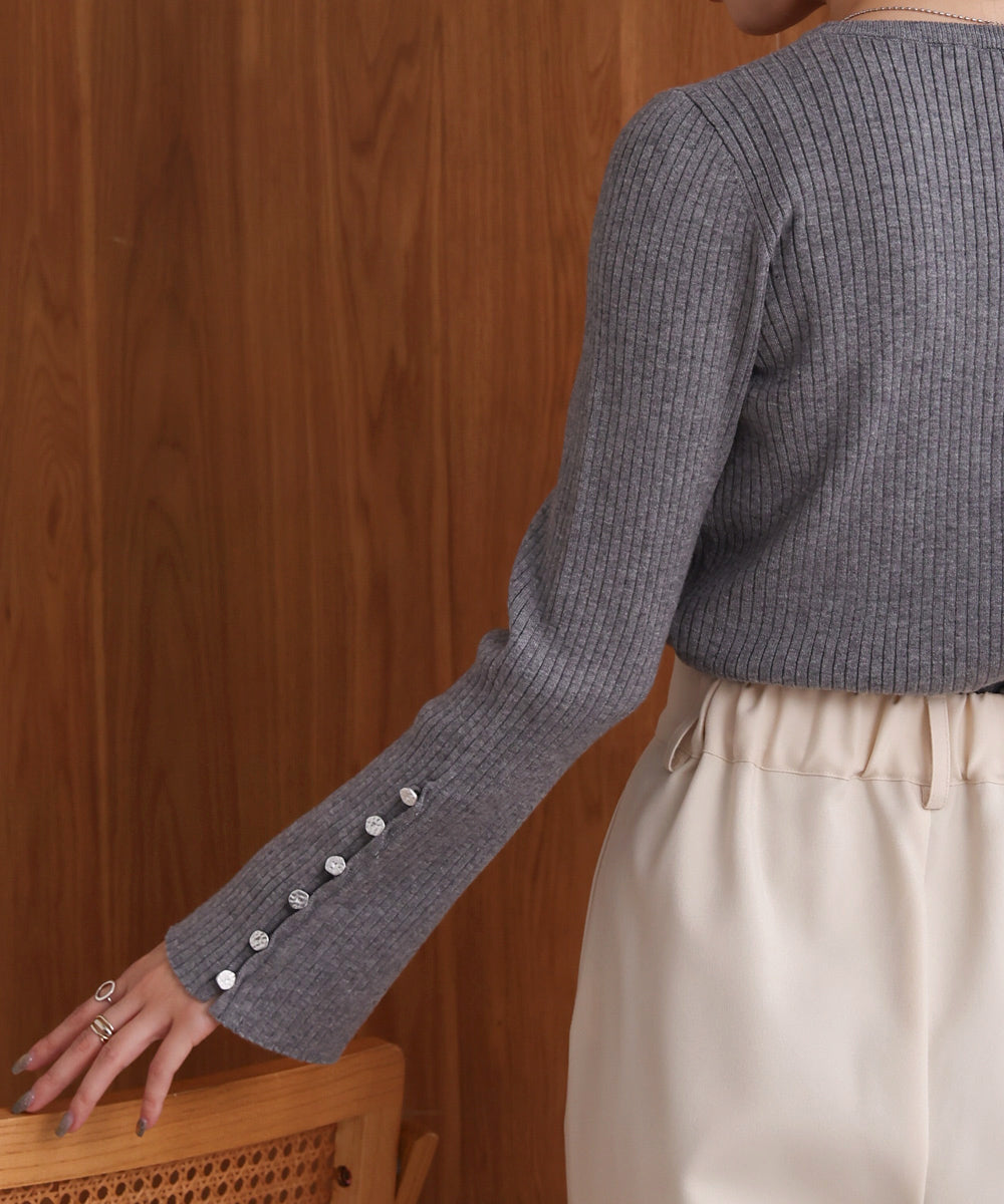 flared sleeve ribbed knit with buttoned sleeves