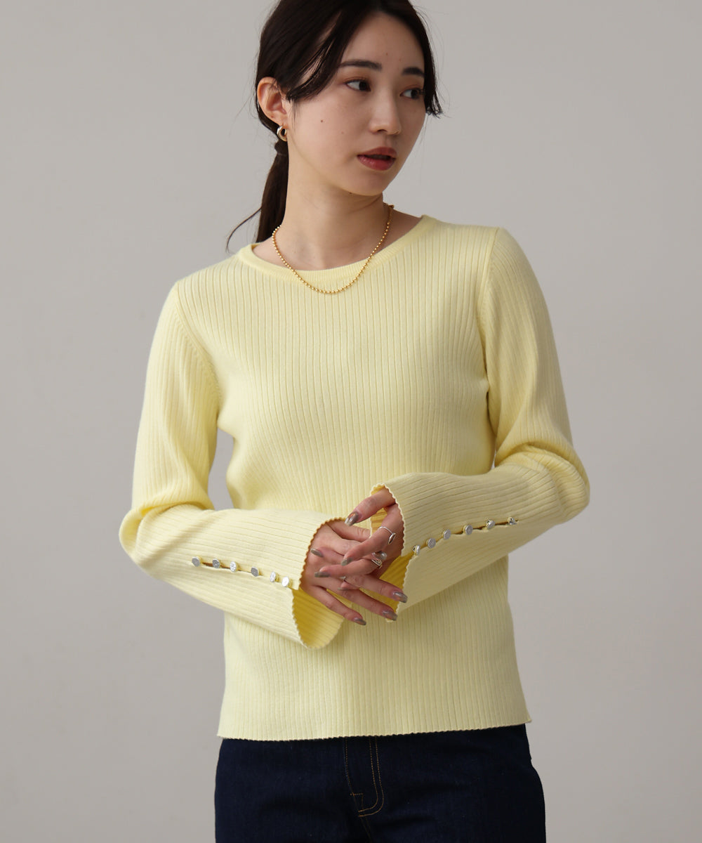 flared sleeve ribbed knit with buttoned sleeves