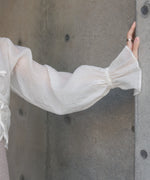 ギャザーキャンディースリーブブラウス