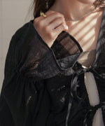 ギャザーキャンディースリーブブラウス