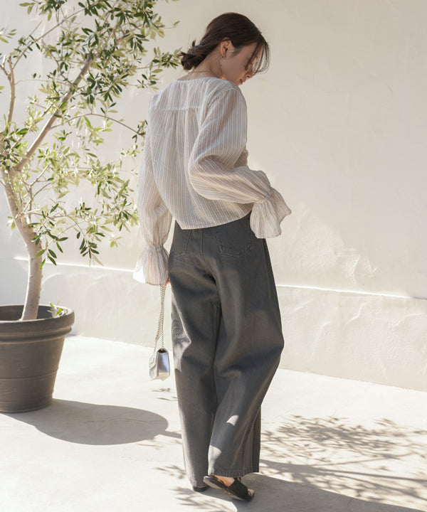 ギャザーキャンディースリーブブラウス