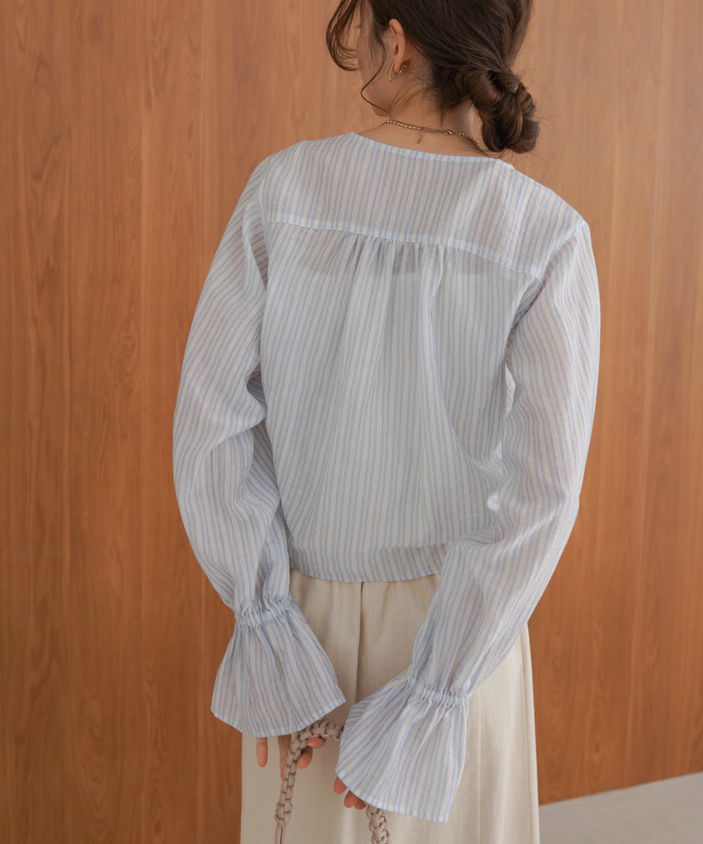 ギャザーキャンディースリーブブラウス