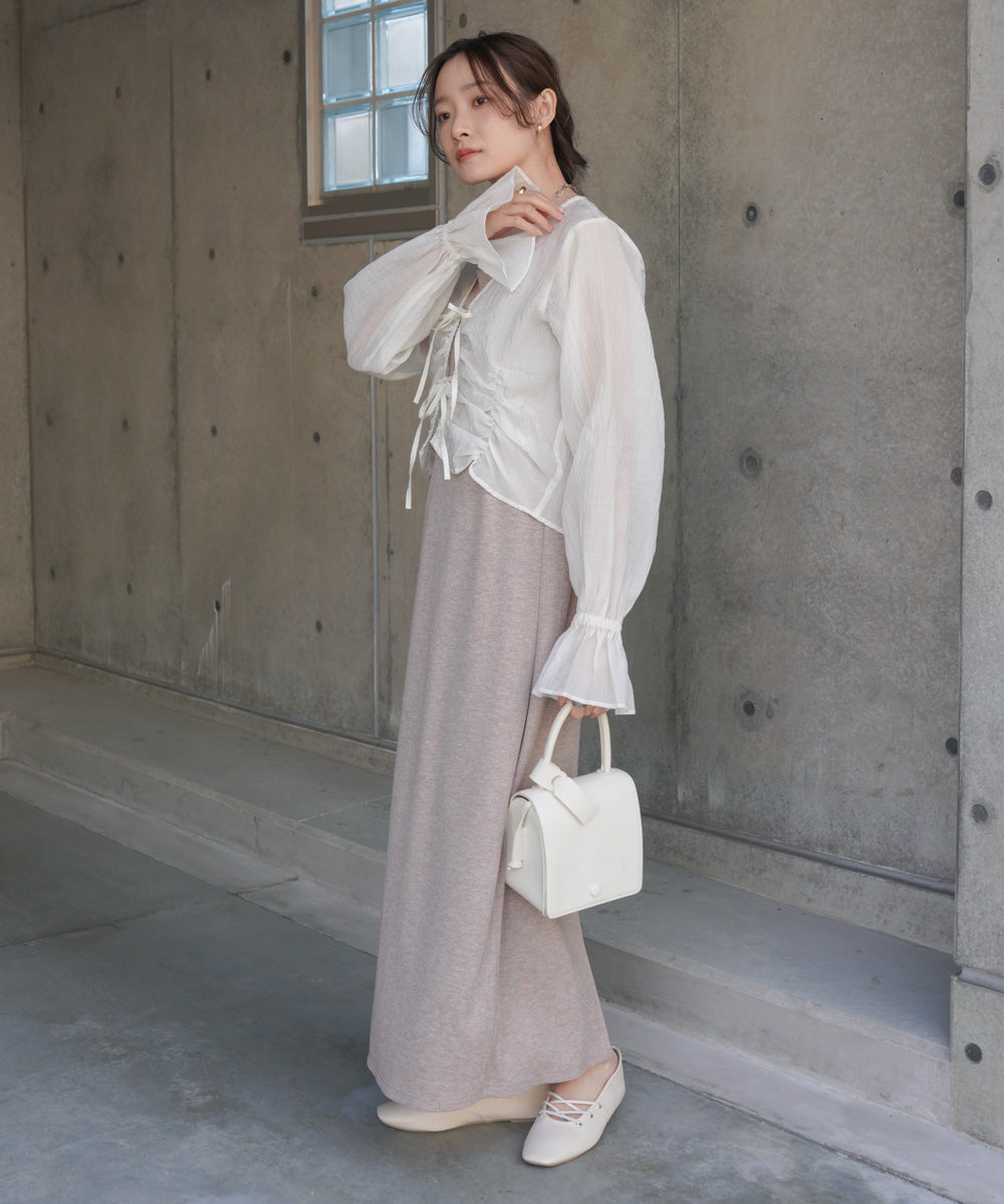 ギャザーキャンディースリーブブラウス