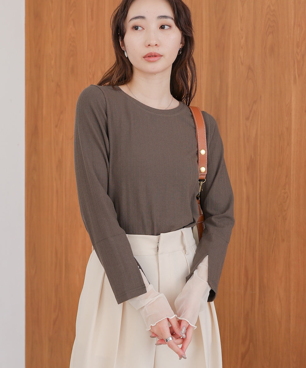 袖スリットチュールカットトップス