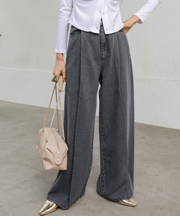 【S・M・Lサイズ展開】タック入りデニムパンツ