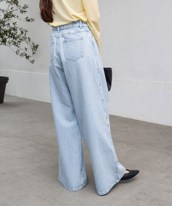 【S・M・Lサイズ展開】タック入りデニムパンツ