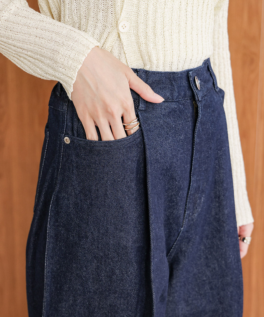 【S・M・Lサイズ展開】タック入りデニムパンツ