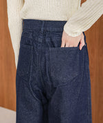 【S・M・Lサイズ展開】タック入りデニムパンツ