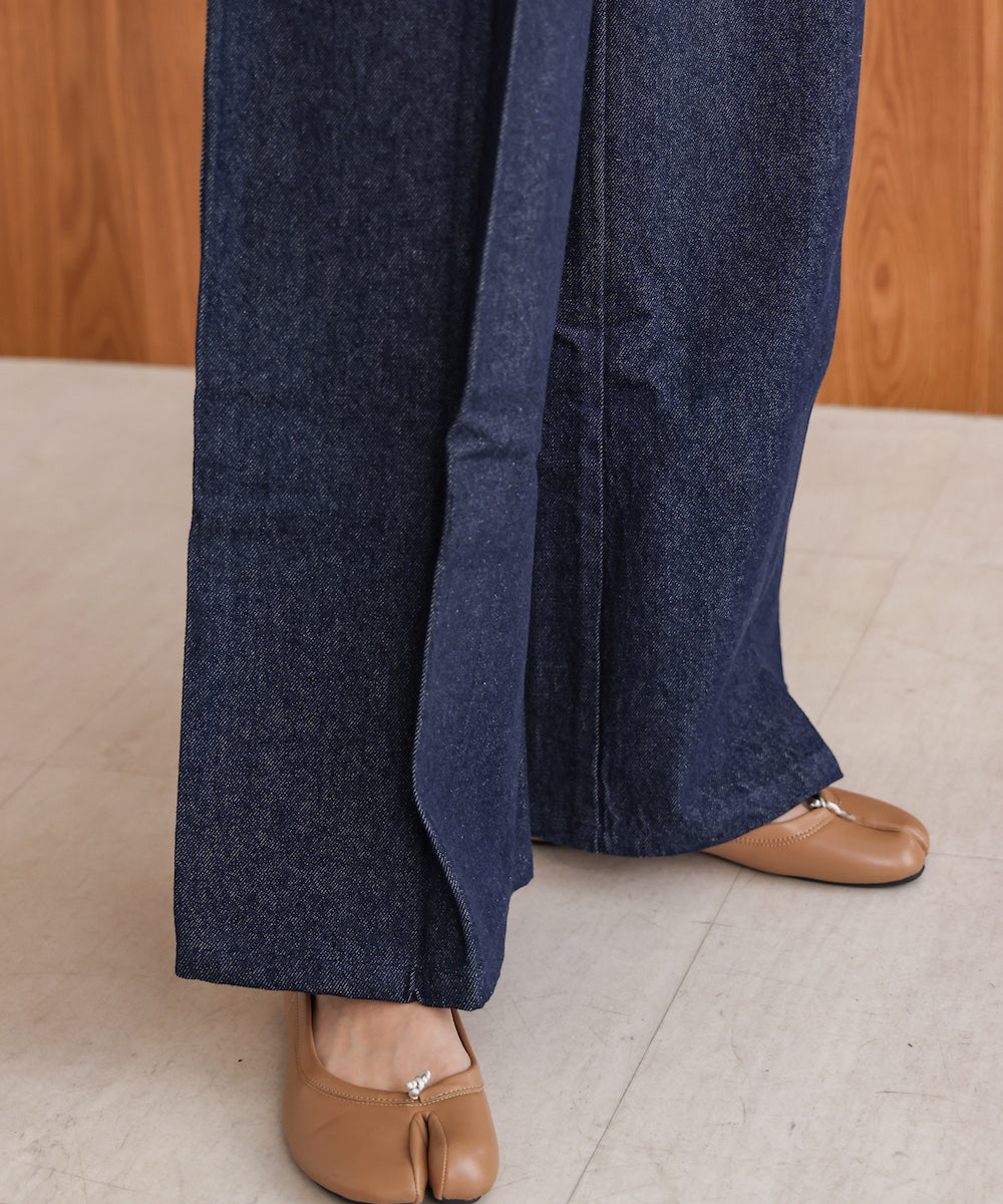 【S・M・Lサイズ展開】タック入りデニムパンツ