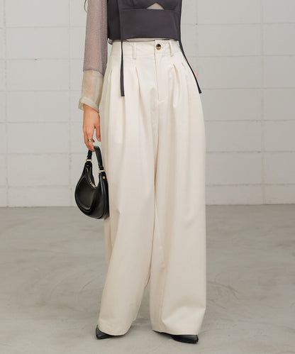 front tuck wide pants