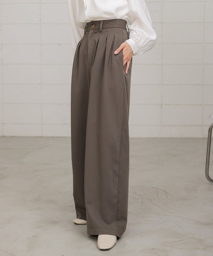 front tuck wide pants