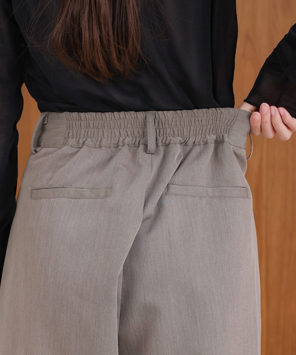 front tuck wide pants