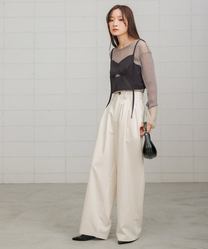 front tuck wide pants