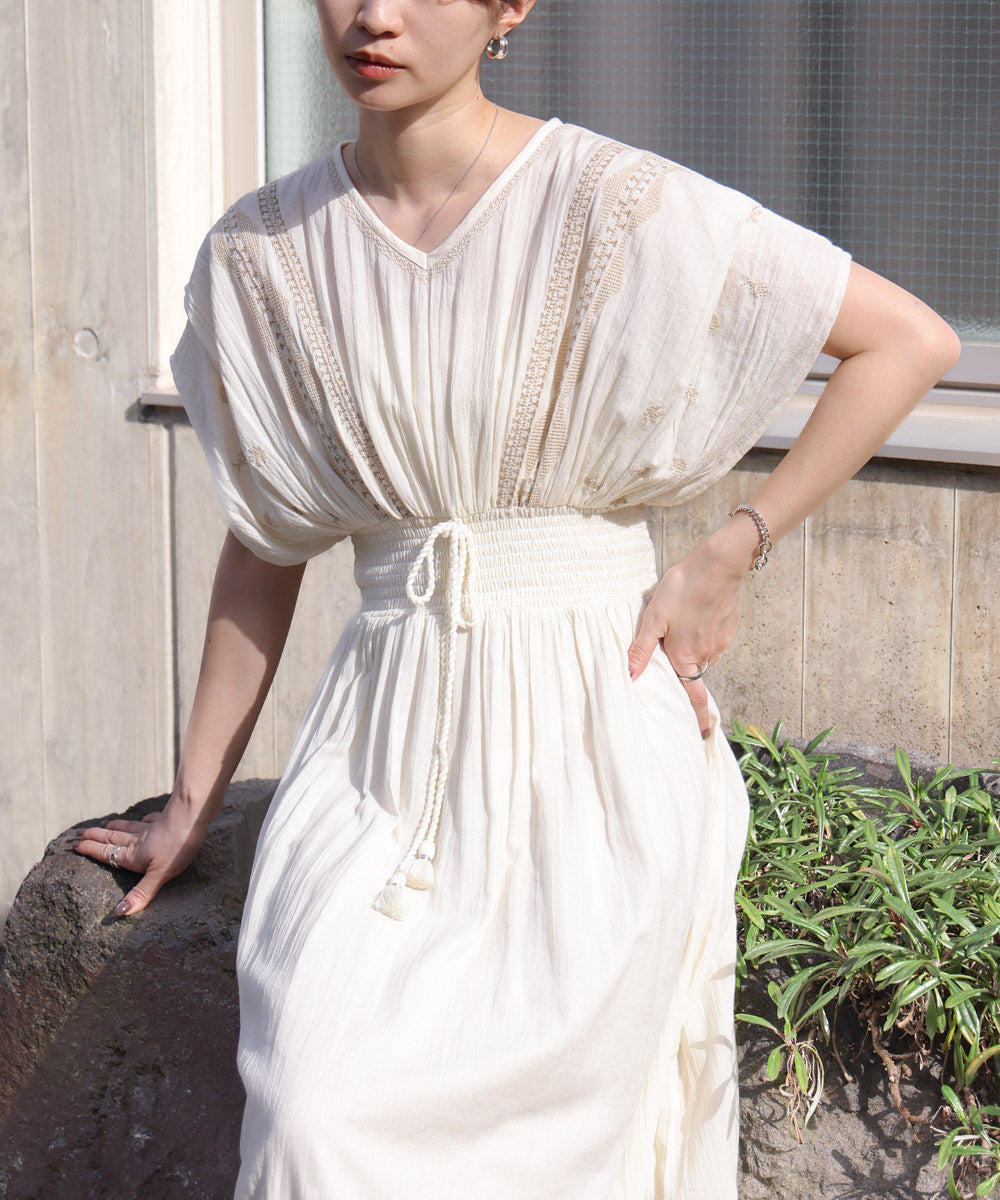 【S・Mサイズ展開】フロント刺繍ウエストシャーリングワンピース