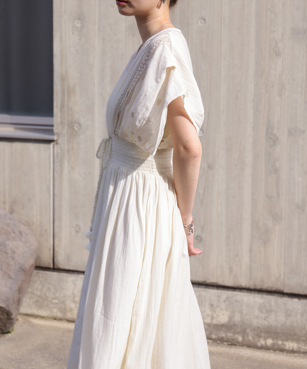 【S・Mサイズ展開】フロント刺繍ウエストシャーリングワンピース