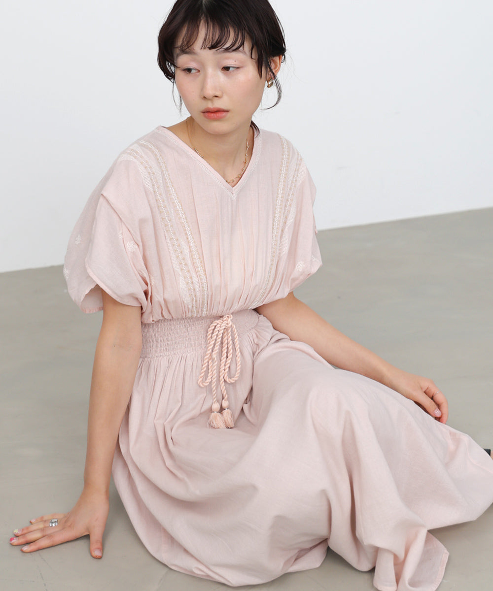 フロント刺繍ウエストシャーリングワンピース