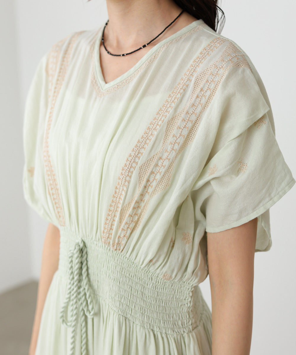 フロント刺繍ウエストシャーリングワンピース