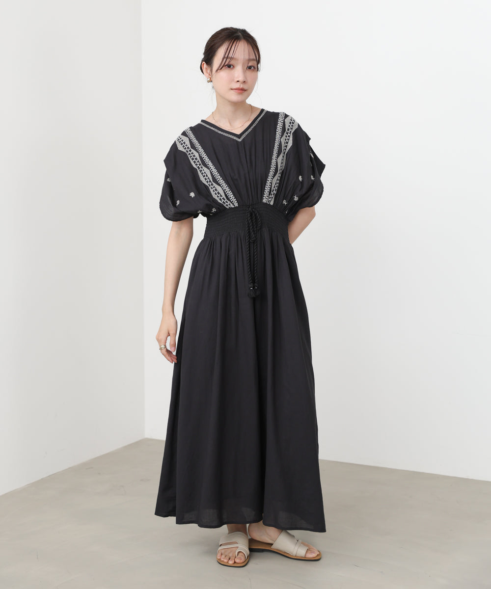 フロント刺繍ウエストシャーリングワンピース