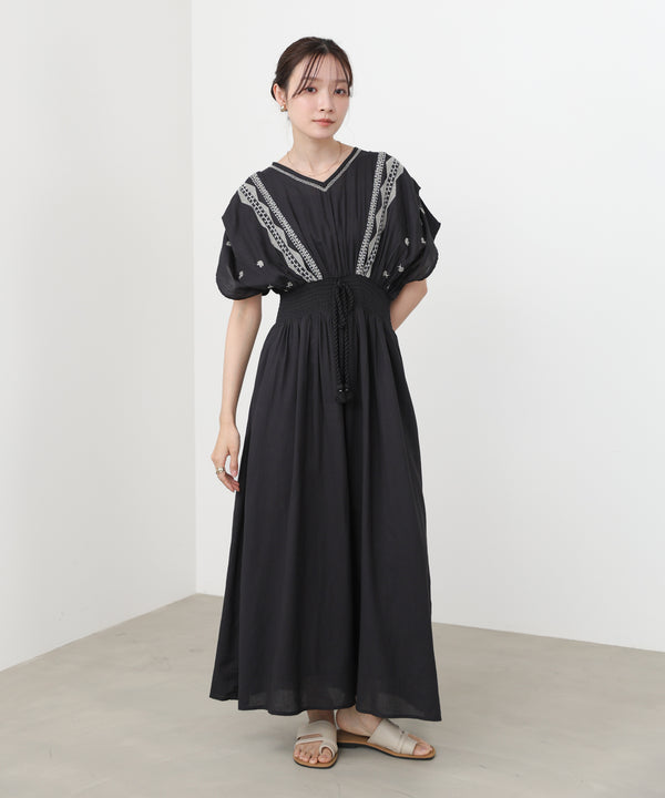 フロント刺繍ウエストシャーリングワンピース