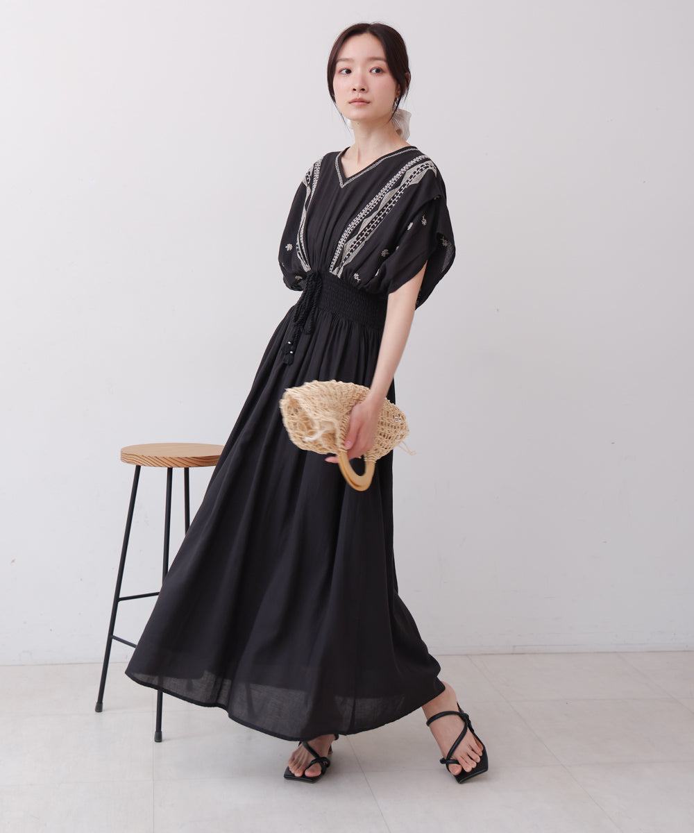 【S・Mサイズ展開】フロント刺繍ウエストシャーリングワンピース